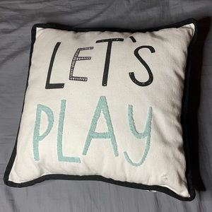 Throw pillow